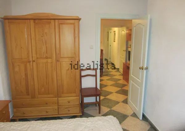 Alquiler de piso en Calle Salvador del Mundo, 4