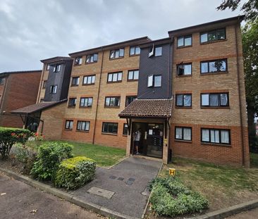 2 Bed Flat, St. Christophers Gardens, CR7 - Photo 3