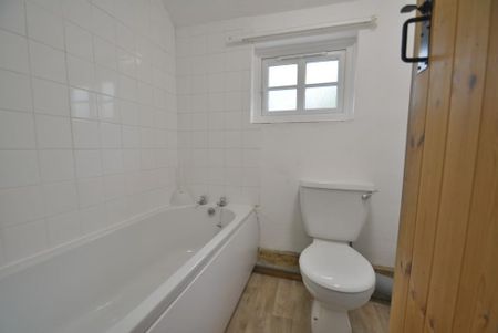 2 bedroom cottage to rent - Photo 4