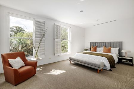 LUXURY LIVING IN SOUTH YARRA - Photo 5