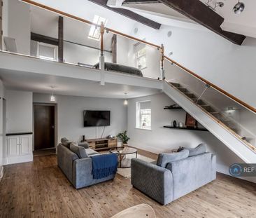 2 bedroom penthouse to rent - Photo 2