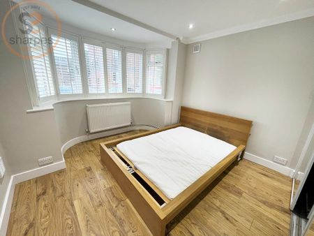3 bedroom flat to rent - Photo 5