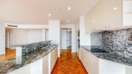 206/127 Beach Street, Port Melbourne - Photo 5