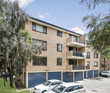 Renovated 2 Bedroom Unit - Photo 3