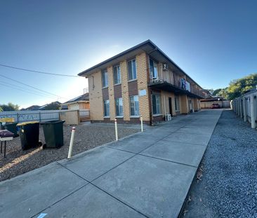 Affordable Ground Floor Unit in Prime Transport Location - Photo 6