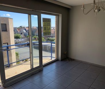 Ongemeubeld appartement met 1 slaapkamer, vlakbij strand - Photo 2