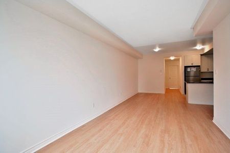 For Lease - 2420 Baronwood Drive Unit# 21-02, Oakville, Ontario - Photo 2