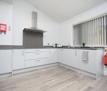 Room in a Shared House, St. Martins Road, CV3 - Photo 6