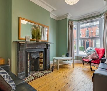 Ashville Terrace, Leeds - Photo 2