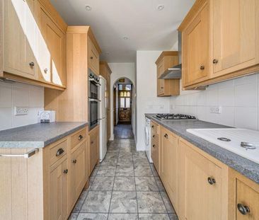 3 bedroom semi-detached house to rent - Photo 3
