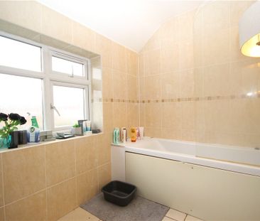 Aldershot Road, Guildford, Surrey, GU2 8AJ - Photo 3