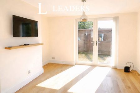 3 bedroom house to rent Little Barn Lane, Mansfield, NG18 - Photo 3