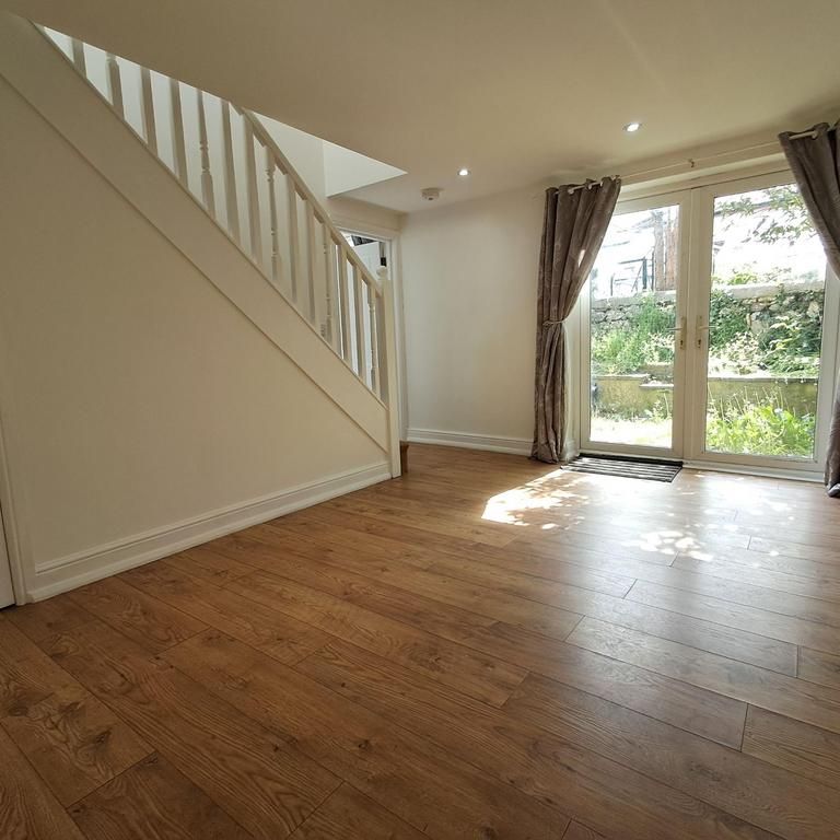 2 bedroom maisonette to rent - Photo 1