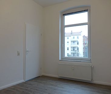 Modernisierte & helle 2-Zimmer-Altbauwohnung in zentrumsnaher Lage - Photo 5