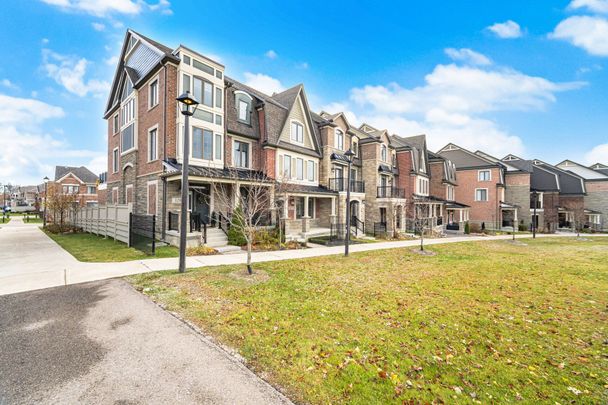 For Lease - 325 Kleinburg Summit Way, Vaughan, Ontario - Photo 1