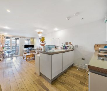 Seren Park Gardens, London, SE3 - Photo 5