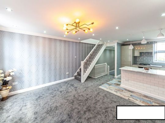 Room in a Shared Flat, Stanley Road, E12 - Photo 1