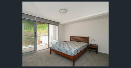 Bigger IS Better ! - Photo 3