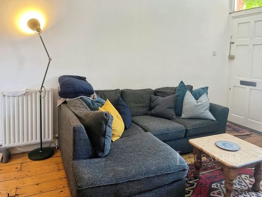 2 bedroom mid-terrace to rent Old Oak Street, Manchester, M20 - Photo 1