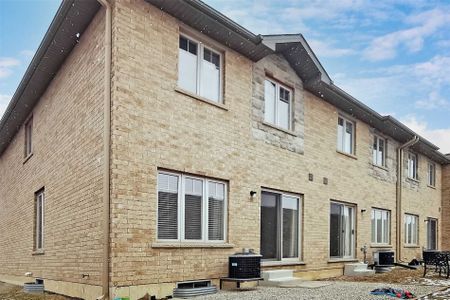 For Lease - 98 Shoreview Place, Hamilton, Ontario - Photo 5