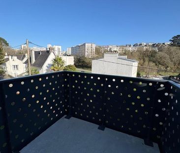 Location Appartement 2 pièces Meublé 43m² BREST 29200 - Photo 2