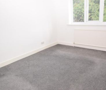 3 bedroom end of terrace house to rent - Photo 3