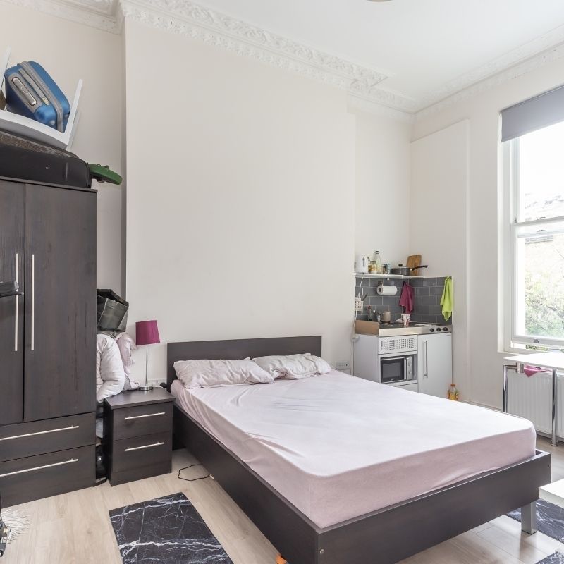 flat to rent - Photo 1