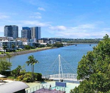 Wentworth Point - Photo 1