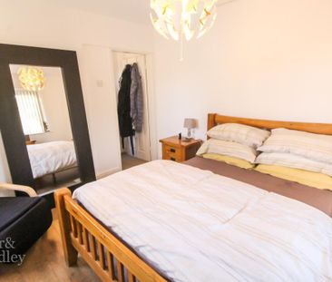 2 bedroom semi-detached house to rent - Photo 5