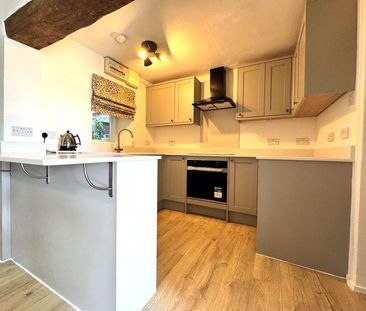 3 bedroom semi-detached house to rent - Photo 6