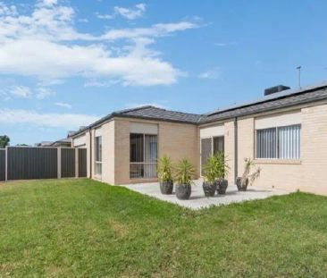 161 Viewgrand Drive, Berwick VIC 3806 - Photo 4