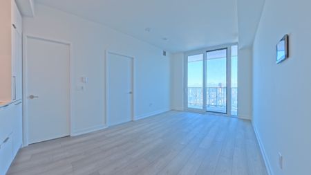 For Lease - 1 Fairview Road Unit# 1013, Mississauga, Ontario - Photo 4