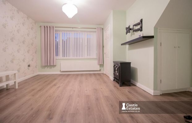 3 bedroom semi-detached house to rent - Photo 1