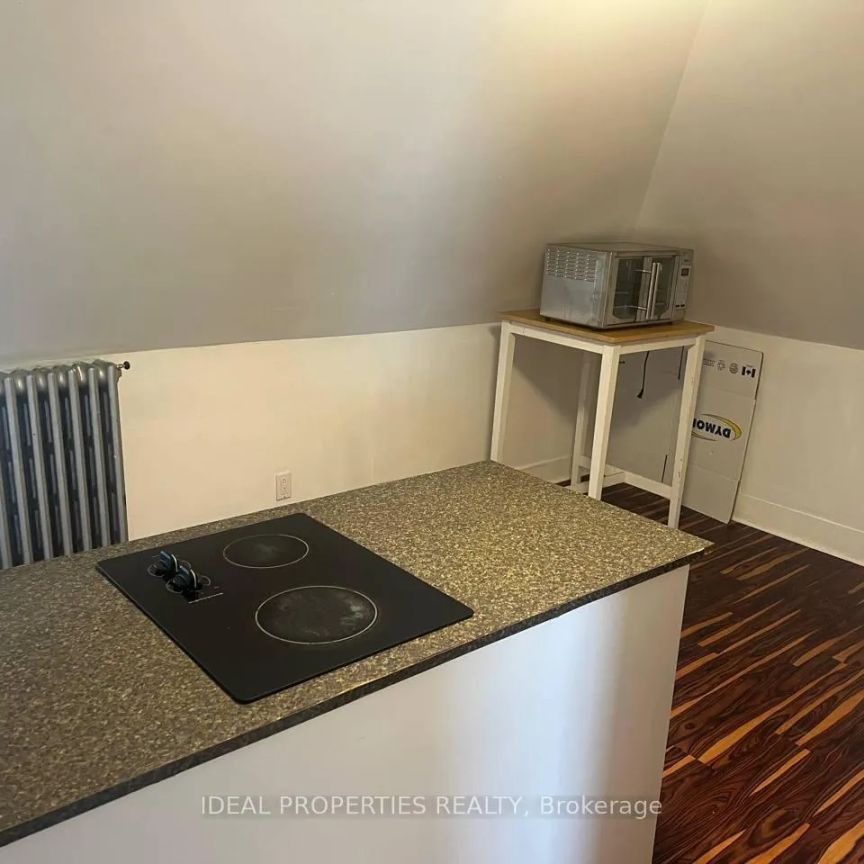 5 - 277 BRONSON AVENUE - Photo 1