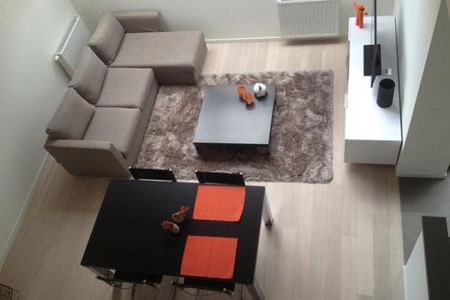 Proche de la Place du Luxembourg, Penthouse duplex meublé 3 chambres - Photo 2