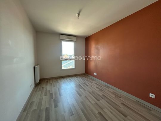Appartement F3 ROUEN de 61.92 m² - Photo 1