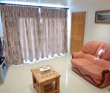 2 bedroom cottage to rent - Photo 2