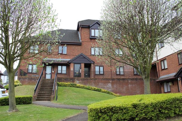 Sovereign Court, High Wycombe - Photo 1