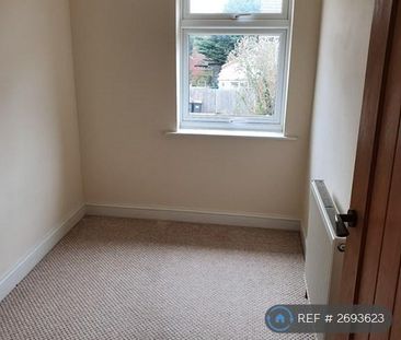 3 bedroom end of terrace house to rent - Photo 4