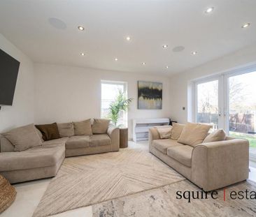 3 bedroom detached house to rent - Photo 2