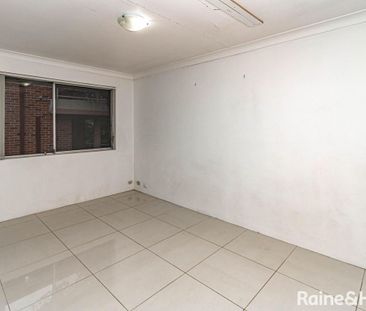 One Bedroom Unit Close To Amenities - Photo 3
