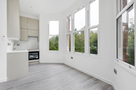 1 bedroom flat to rent - Photo 2