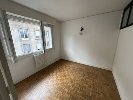 Location Appartement 2 pièces 41m² SAUMUR 49400 - Photo 3