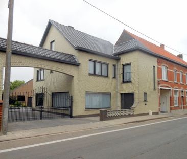Gezinswoning met 4 slaapkamers en loods! - Foto 6