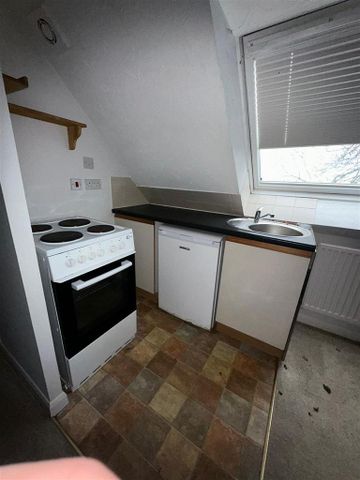 Studio to rent - Photo 2