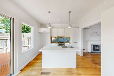 1/15 Latham Street, Bentleigh East - Photo 3