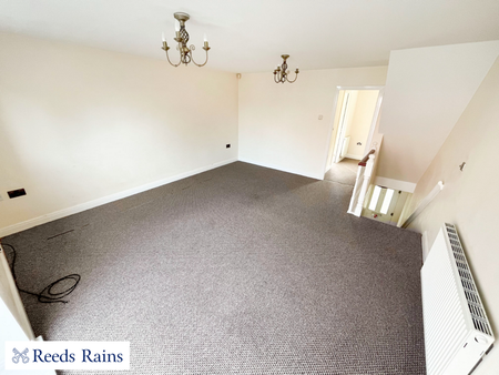 3 bedroom terraced house to rent - Photo 2