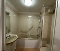 1 bed Apartment for Rent - Photo 2