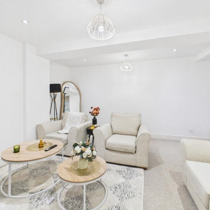 1 bedroom flat to rent - Photo 1