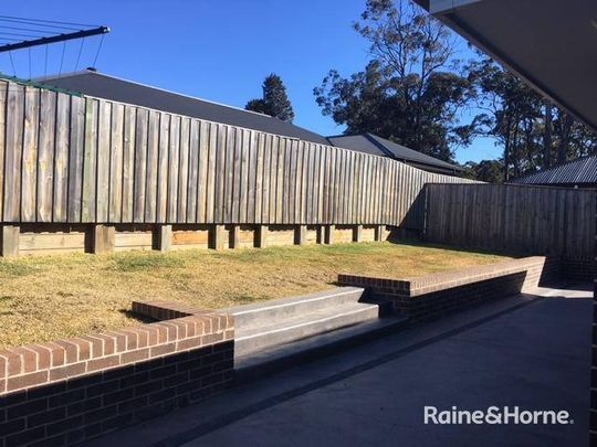 Executive Family Home In Renwick Estate - Photo 1